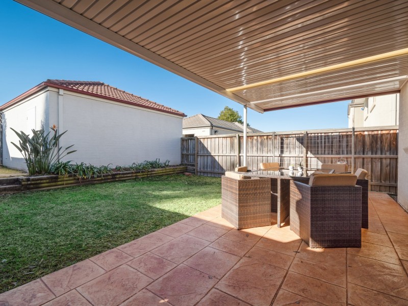 16 Glatton Road, Glenfield NSW 2167