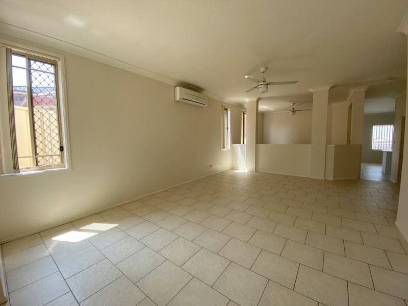 16 McCubbin Place, Casula NSW 2170