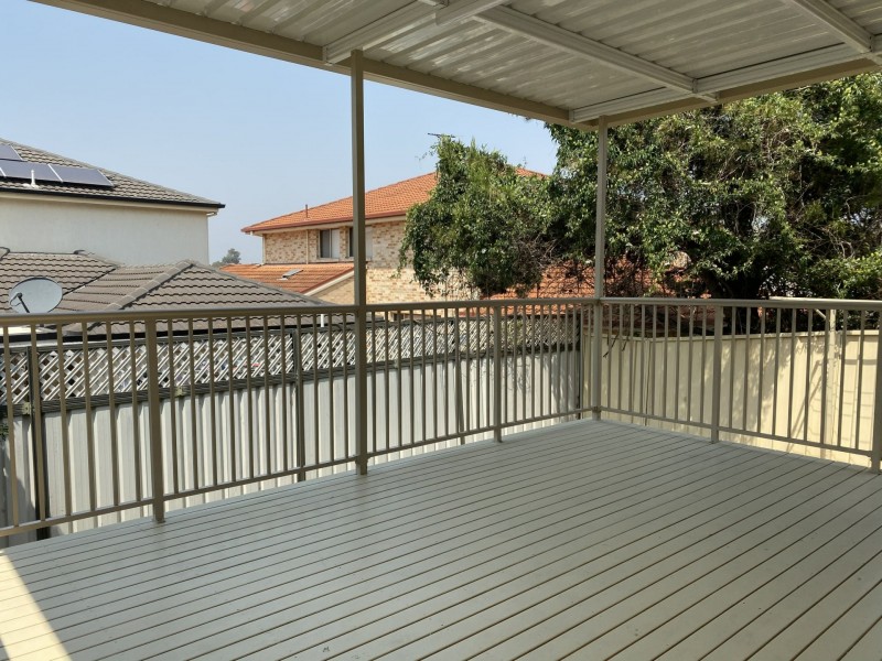 16 McCubbin Place, Casula NSW 2170