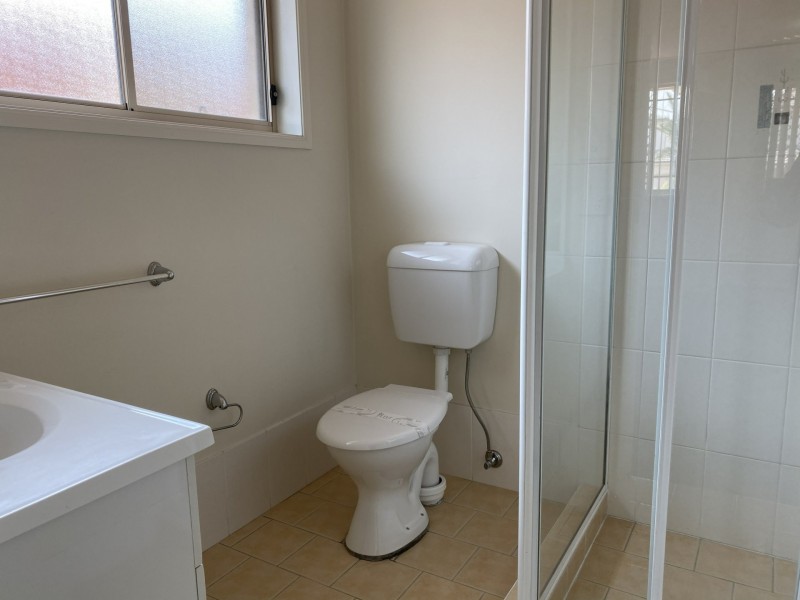 16 McCubbin Place, Casula NSW 2170