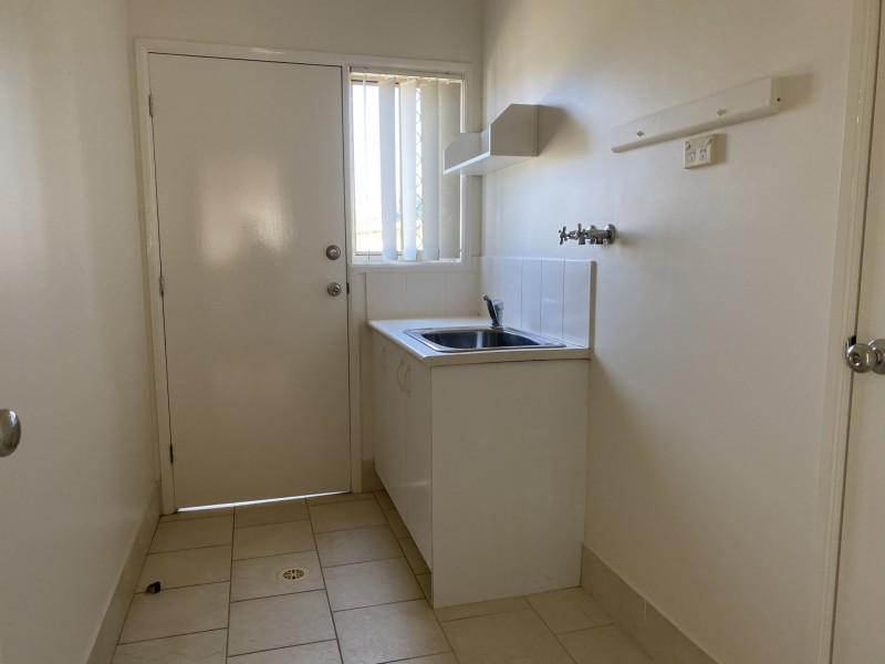 16 McCubbin Place, Casula NSW 2170