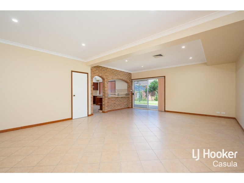 6 Toona Place, Bossley Park NSW 2176