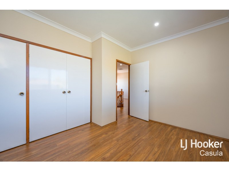 6 Toona Place, Bossley Park NSW 2176