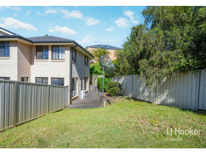 11/8 Boldrewood Avenue, Casula NSW 2170