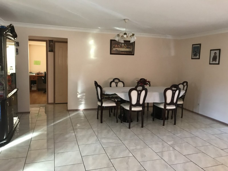 12 Stead Place, Casula NSW 2170