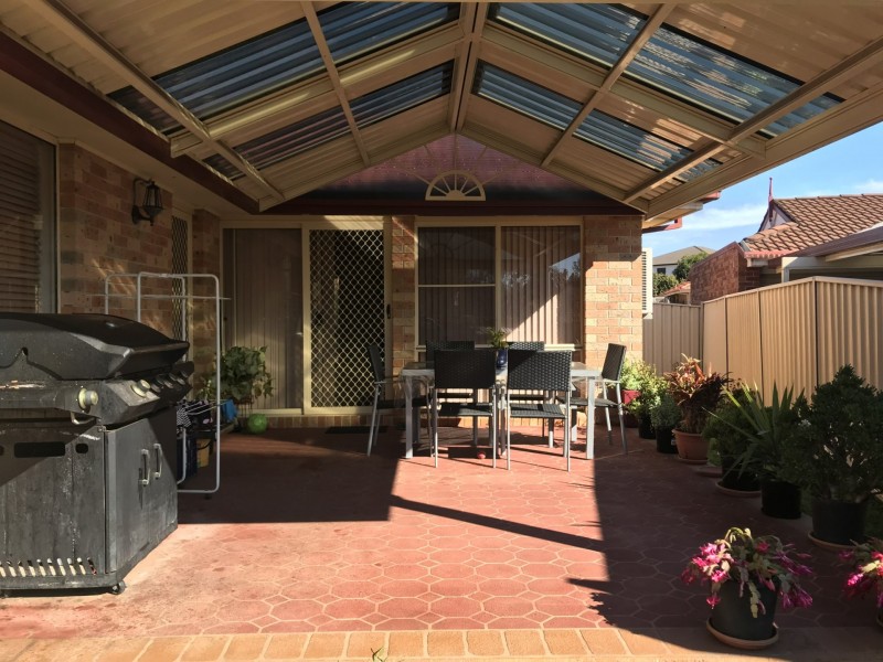 12 Stead Place, Casula NSW 2170