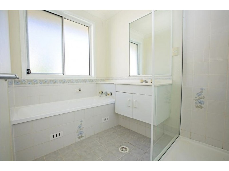 9 Dorado Place, Hinchinbrook NSW 2168