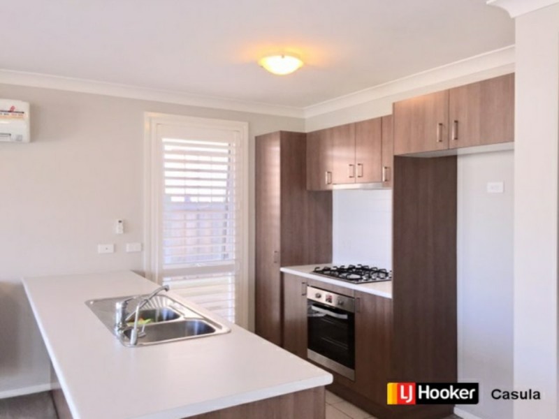 61 Eleanor Drive, Glenfield NSW 2167