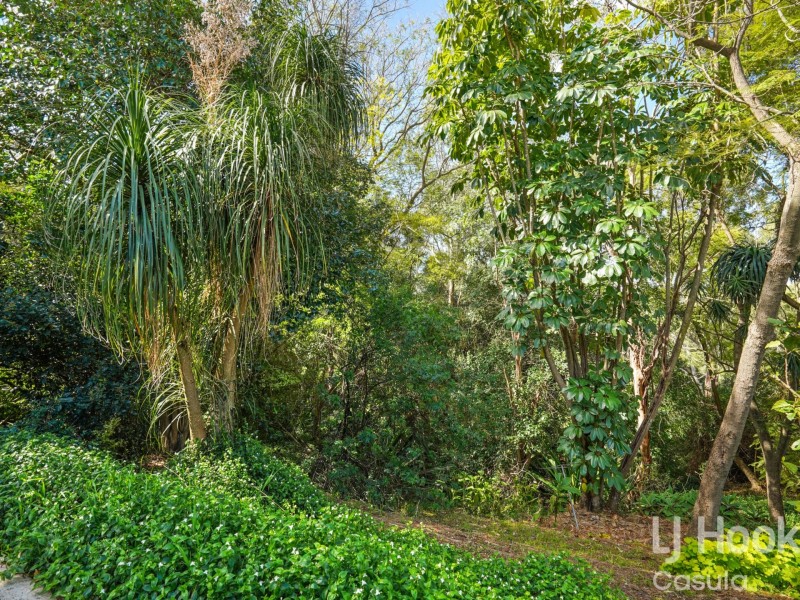 12 Dunmore Crescent, Casula NSW 2170