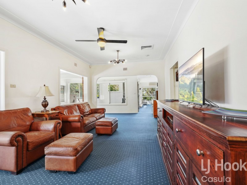 12 Dunmore Crescent, Casula NSW 2170