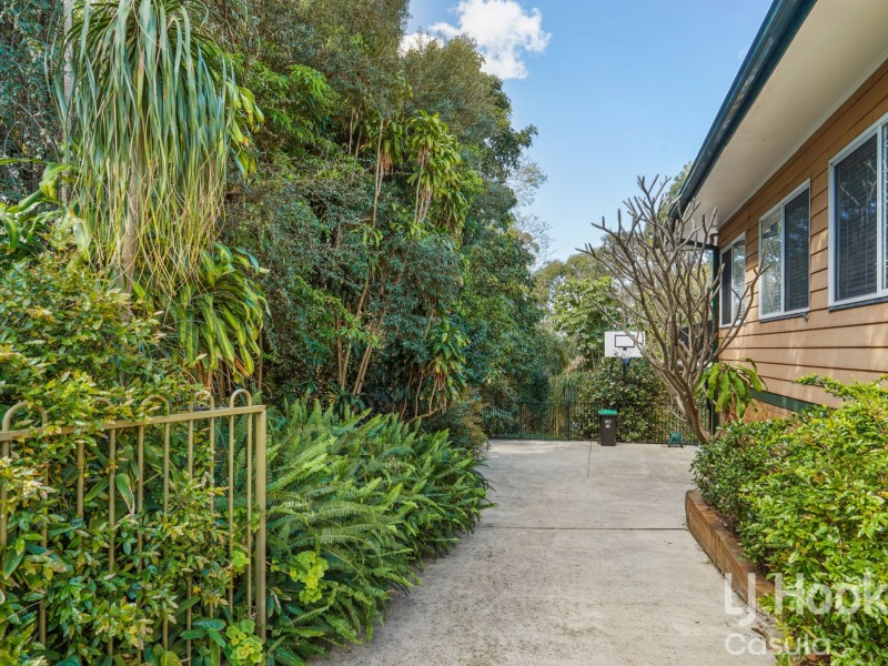 12 Dunmore Crescent, Casula NSW 2170