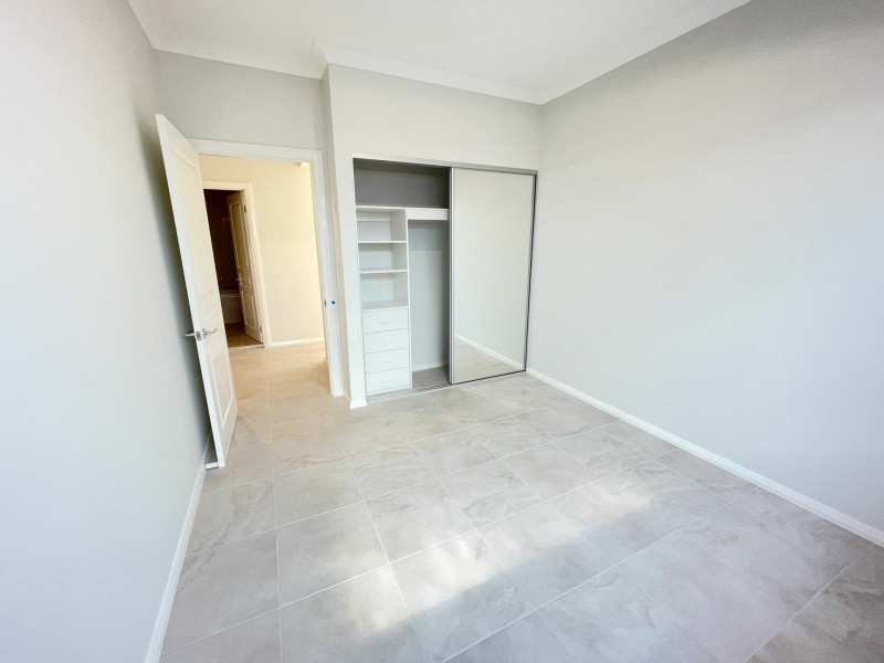 1 Jervis Street, Gregory Hills NSW 2557