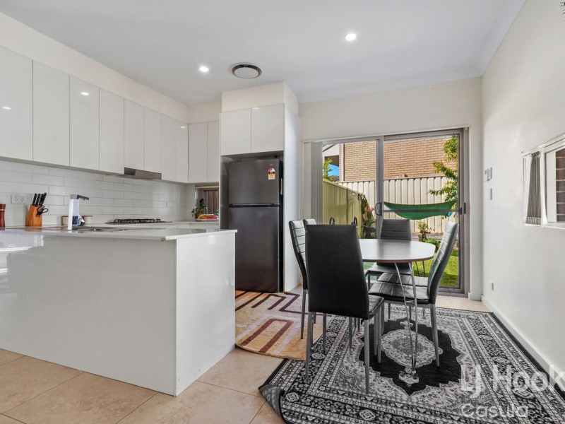 6/2 Blackwood Avenue, Casula NSW 2170