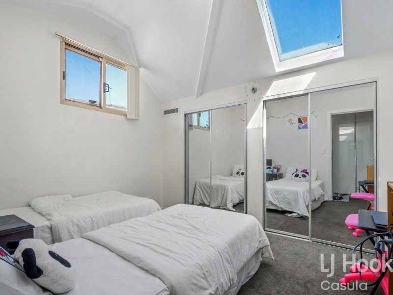 6/2 Blackwood Avenue, Casula NSW 2170