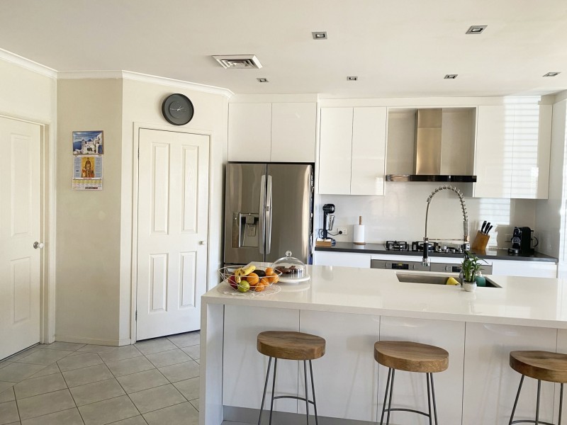 5 San Marino Drive, Prestons NSW 2170