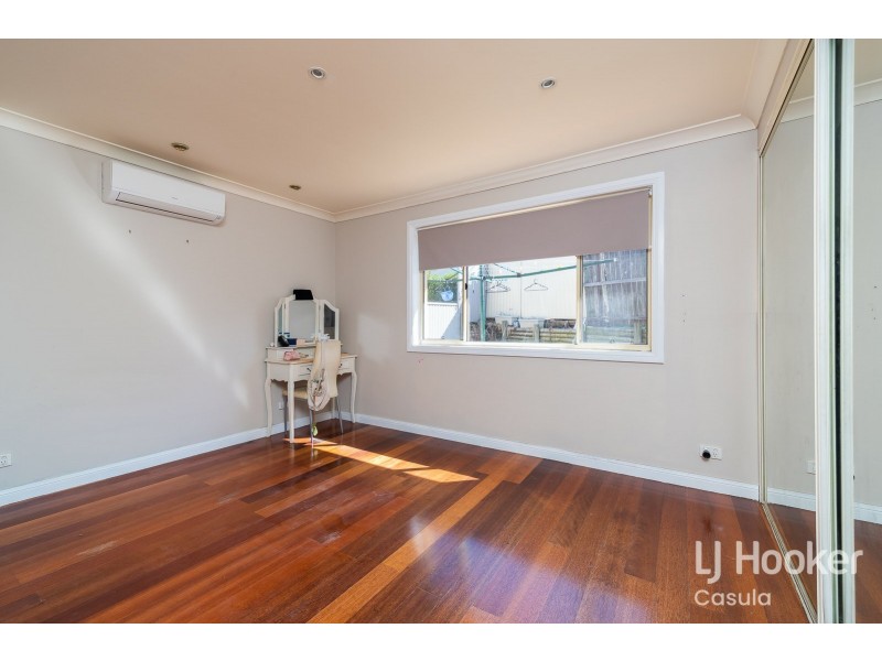 15B Harpur Place, Casula NSW 2170