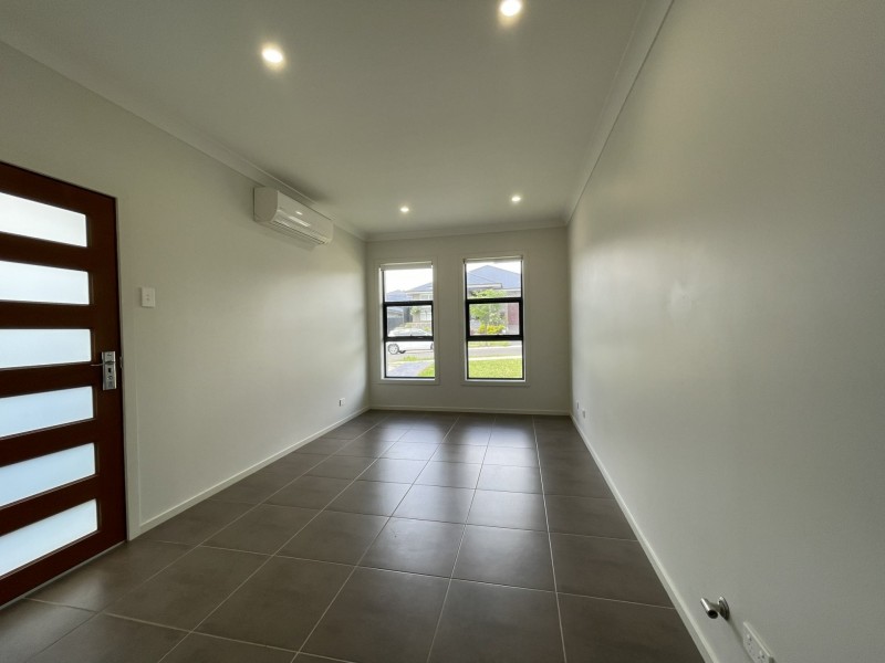 8A McGuanne Street, Campbelltown NSW 2560