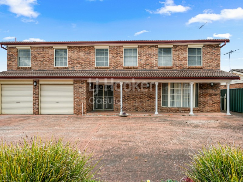 208 Leacocks Lane, Casula NSW 2170