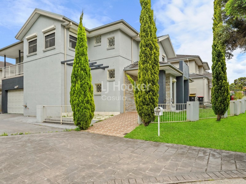 13 Hallen Place, West Hoxton NSW 2171