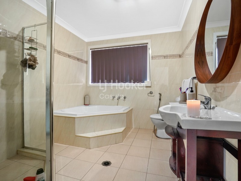 13 Hallen Place, West Hoxton NSW 2171