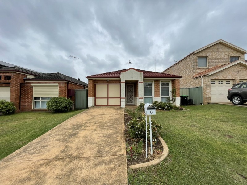 6 Chestnut Crescent, Prestons NSW 2170