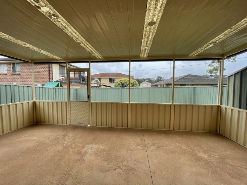 6 Chestnut Crescent, Prestons NSW 2170
