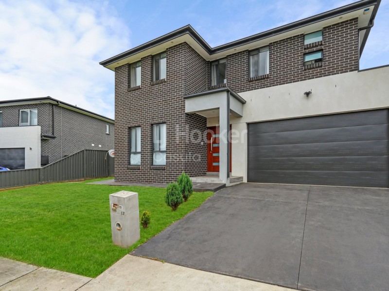 17 Besnard Street, Oran Park NSW 2570
