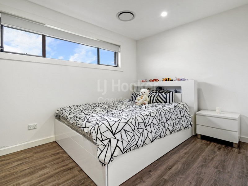 17 Besnard Street, Oran Park NSW 2570