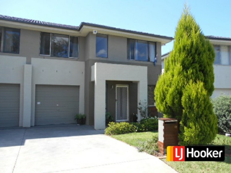 17 Atlantic Boulevard, Glenfield NSW 2167