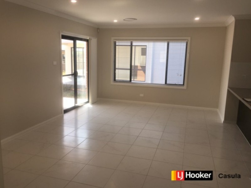 22 Commissioners Drive, Denham Court NSW 2565