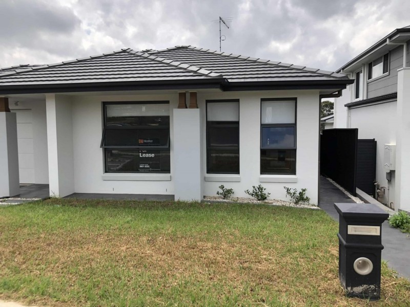 8A McGuanne Street, Campbelltown NSW 2560