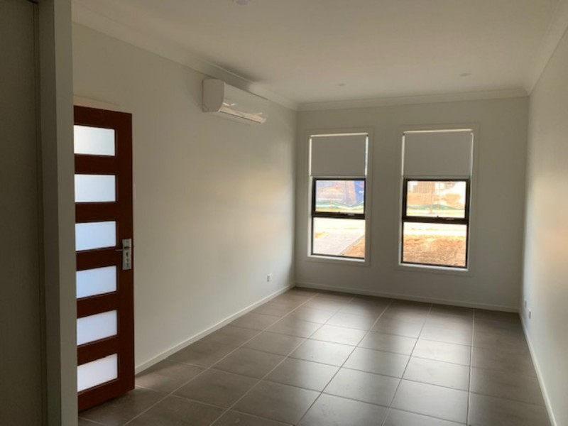 8A McGuanne Street, Campbelltown NSW 2560