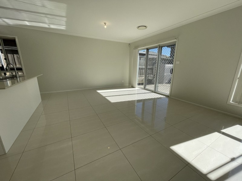 28 Terracotta Road, Moorebank NSW 2170