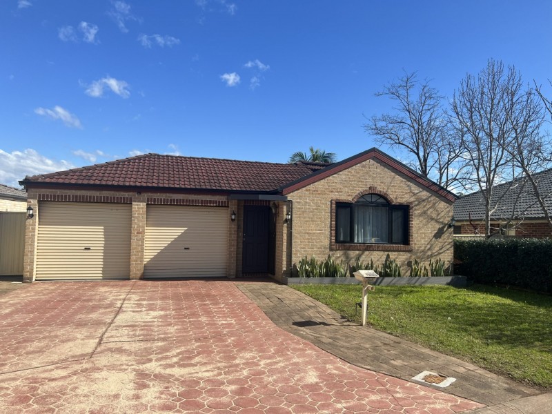 5 Applegum Place, Prestons NSW 2170