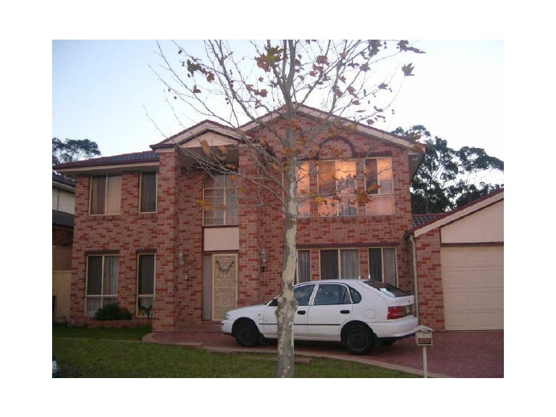 6 Whiteley Close, Casula NSW 2170