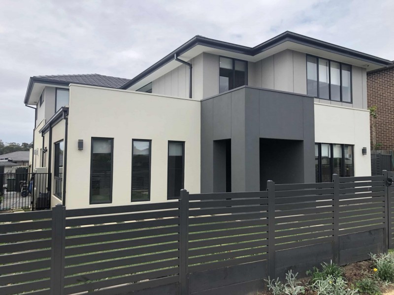 20A Isabella Crescent, Glenfield NSW 2167