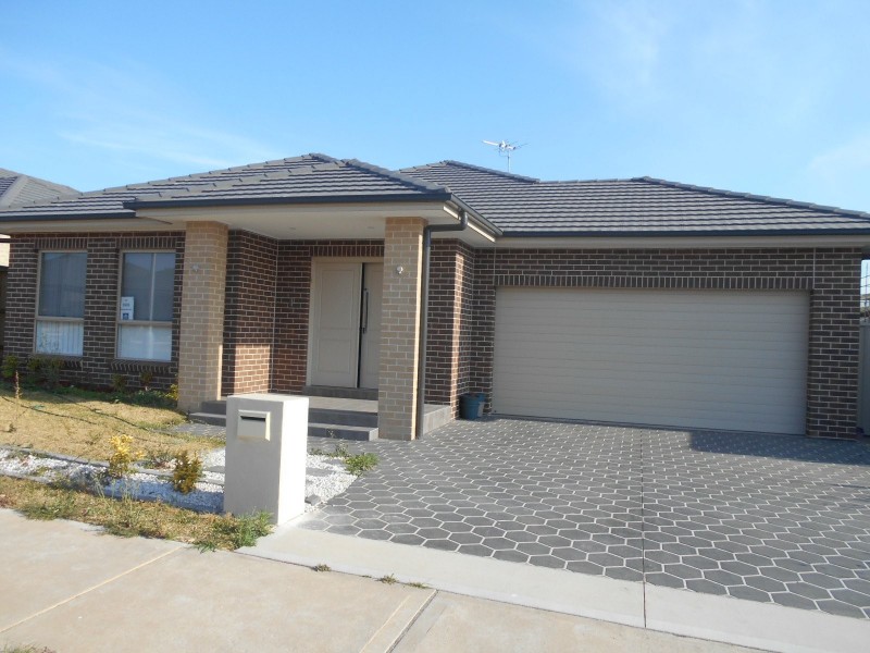 50 Dardanelles Road, Edmondson Park NSW 2174