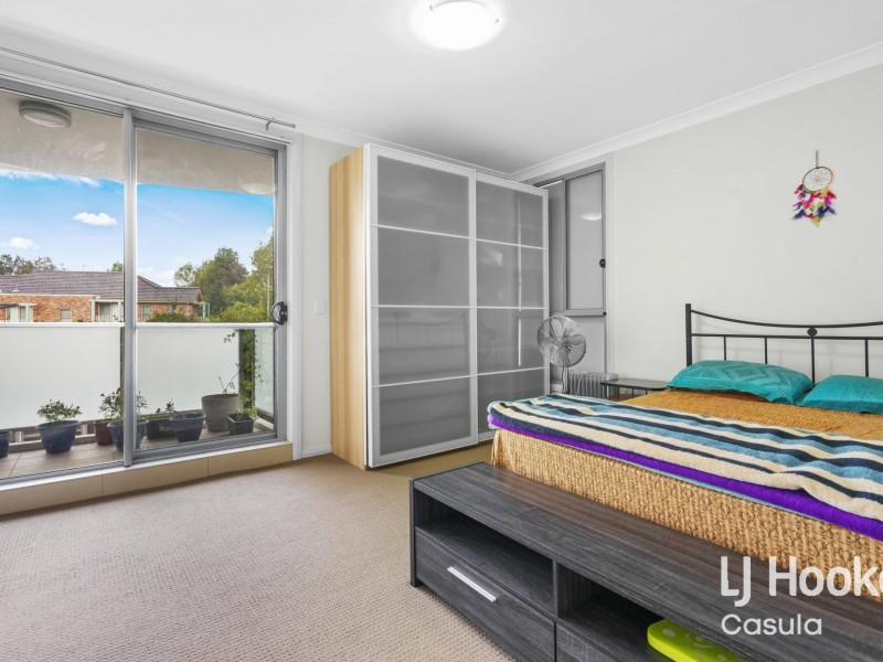 23/2 Kurrajong Road, Casula NSW 2170