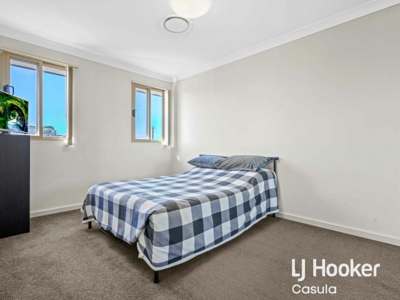 1/2 Blackwood Avenue, Casula NSW 2170