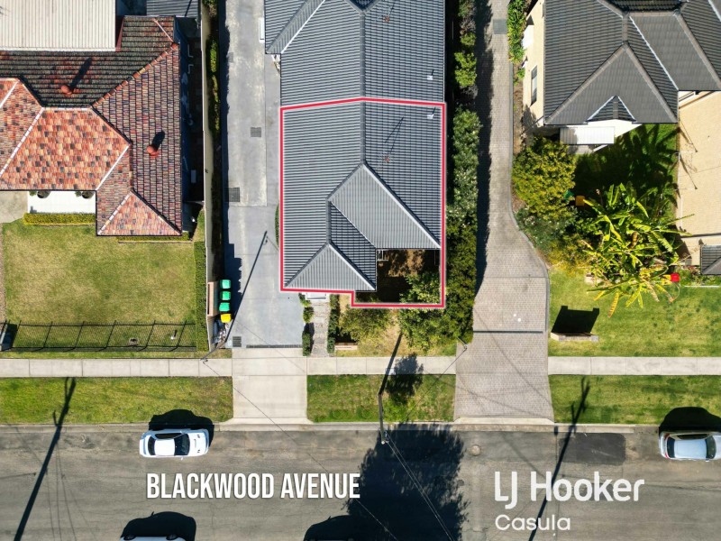 1/2 Blackwood Avenue, Casula NSW 2170
