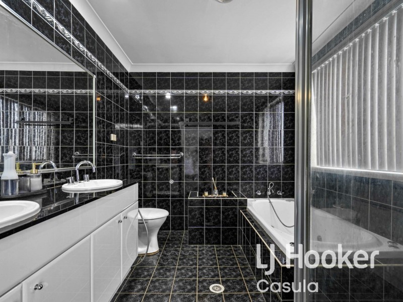48 Joshua Moore Drive, Horningsea Park NSW 2171