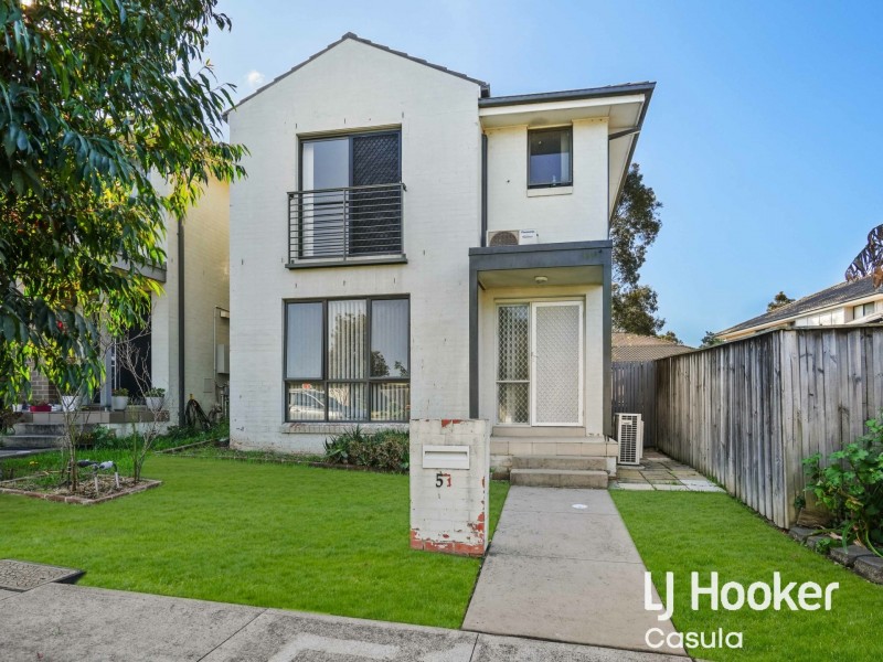 51 Atlantic Boulevard, Glenfield NSW 2167