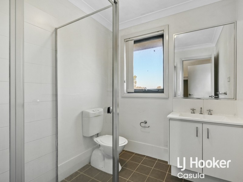 51 Atlantic Boulevard, Glenfield NSW 2167