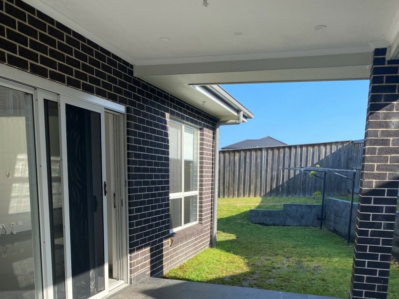 27 Vinny Road, Edmondson Park NSW 2174