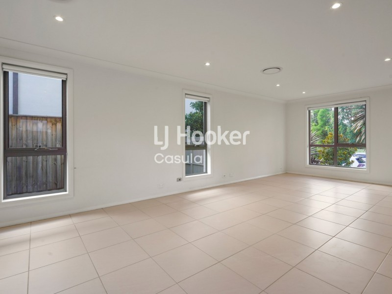 1 Morley Place, Glenfield NSW 2167