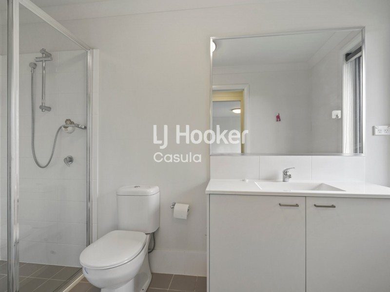 1 Morley Place, Glenfield NSW 2167