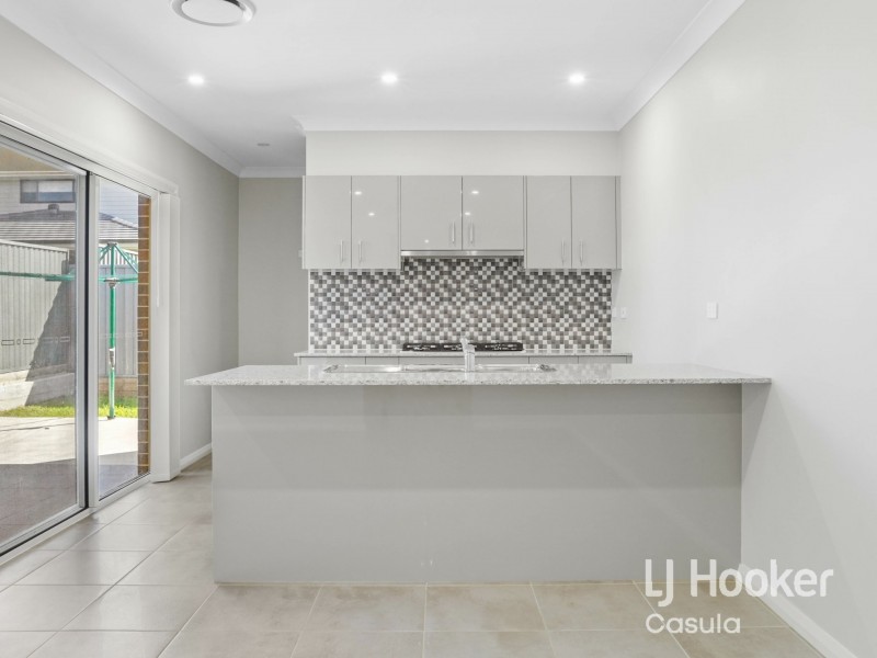2 Softwood Street, Spring Farm NSW 2570