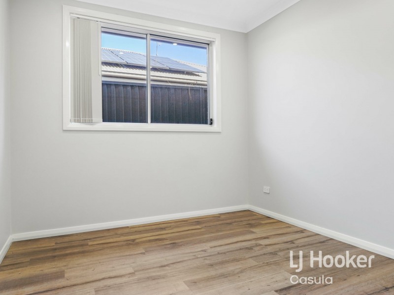 2 Softwood Street, Spring Farm NSW 2570
