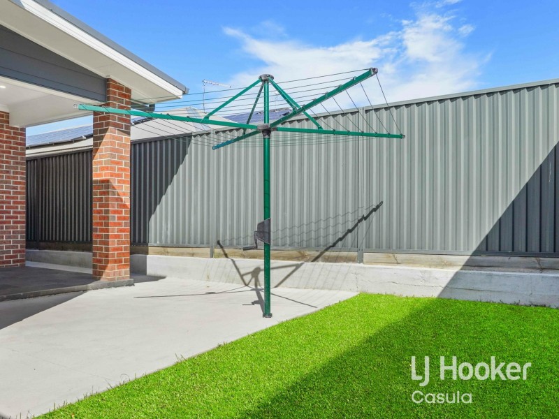 2 Softwood Street, Spring Farm NSW 2570