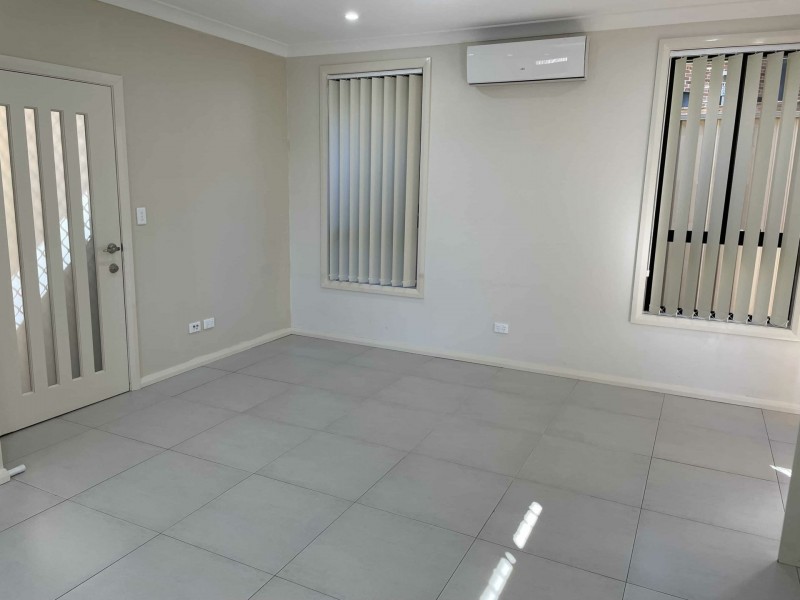 57A Wainewright Avenue, West Hoxton NSW 2171